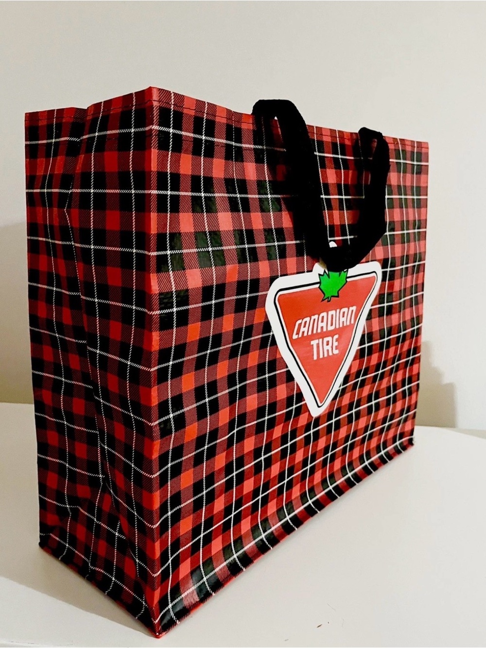 BRAND NEW Canadian Tire Buffalo Plaid Reusable Tote Bag seen on Heated Rivalry - Picture 3 of 4